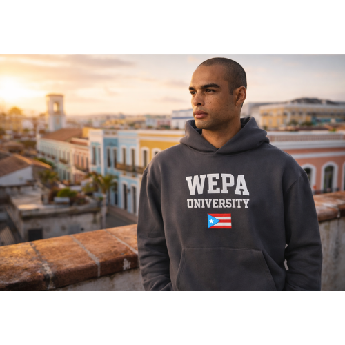 Sudadera con capucha de la Universidad Wepa – Edición con la bandera de Puerto Rico